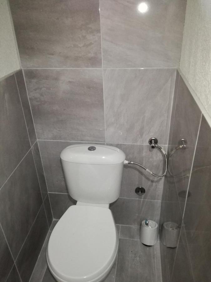 Kuca Za Odmor "Jasna" Apartment ซิรินีลุก ภายนอก รูปภาพ